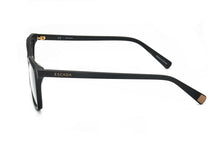 Escada VESA32F 6